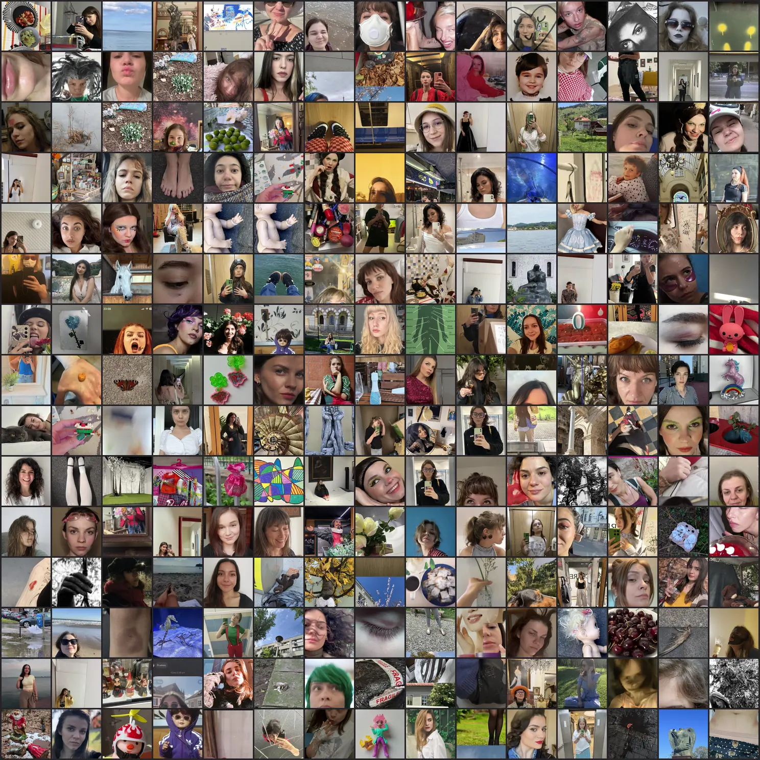 Mozaic de 225 de fotografii mici trimise de artiste: selfie-uri, oglinzi, machiaj, străzi, detalii.